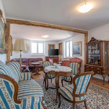 公寓 Historic Old Town With The View In Town